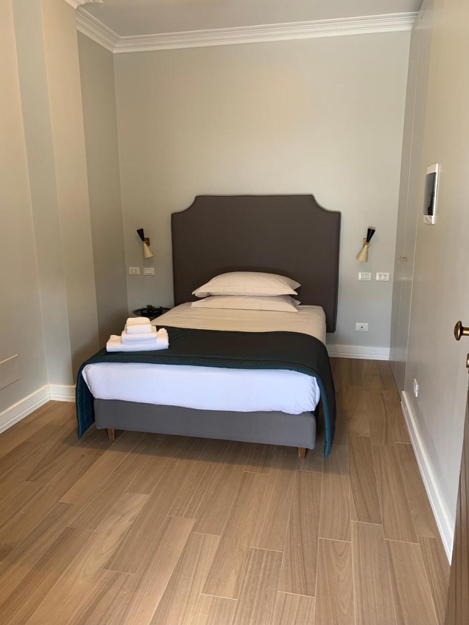 Favilla Hotel Di Charme Roma Ngoại thất bức ảnh